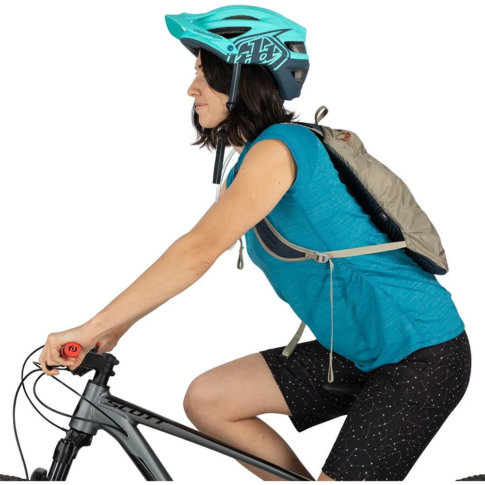 Osprey Kitsuma 1.5 Women's Hydration Backpack - Sawdust Tan - Image 10