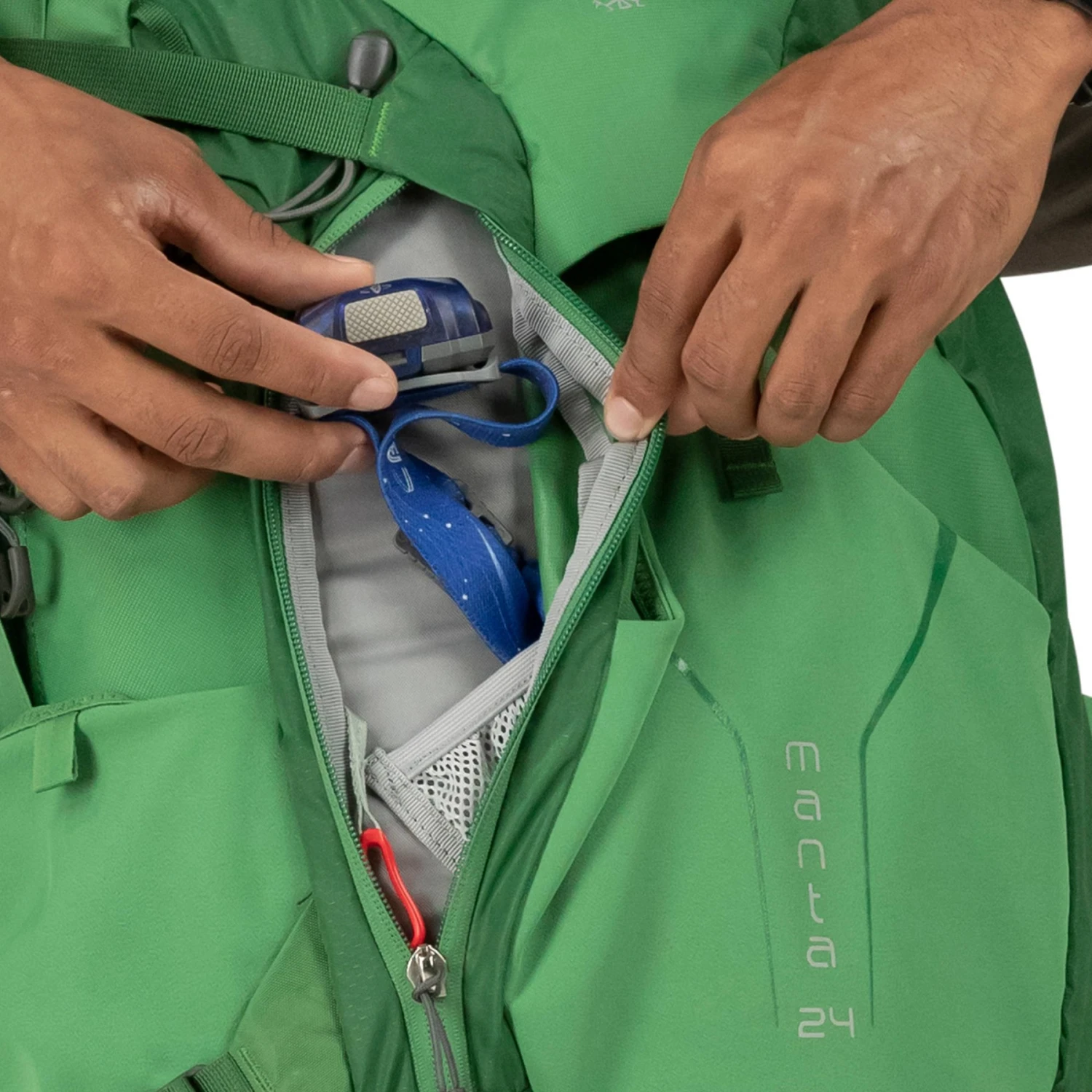 Osprey Manta 24 Backpack - Black - Image 5