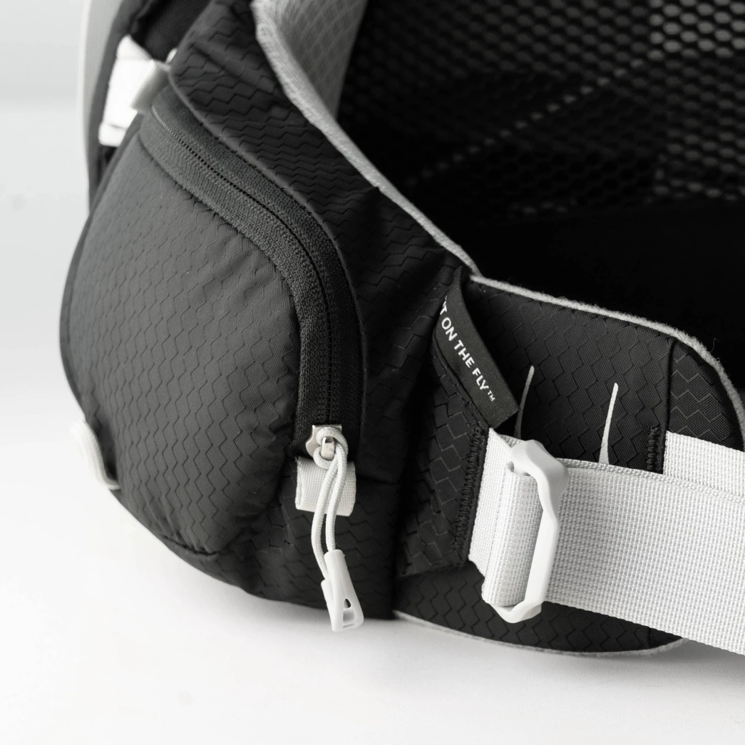 Osprey Poco Plus Child Carrier - Starry Black - Image 6