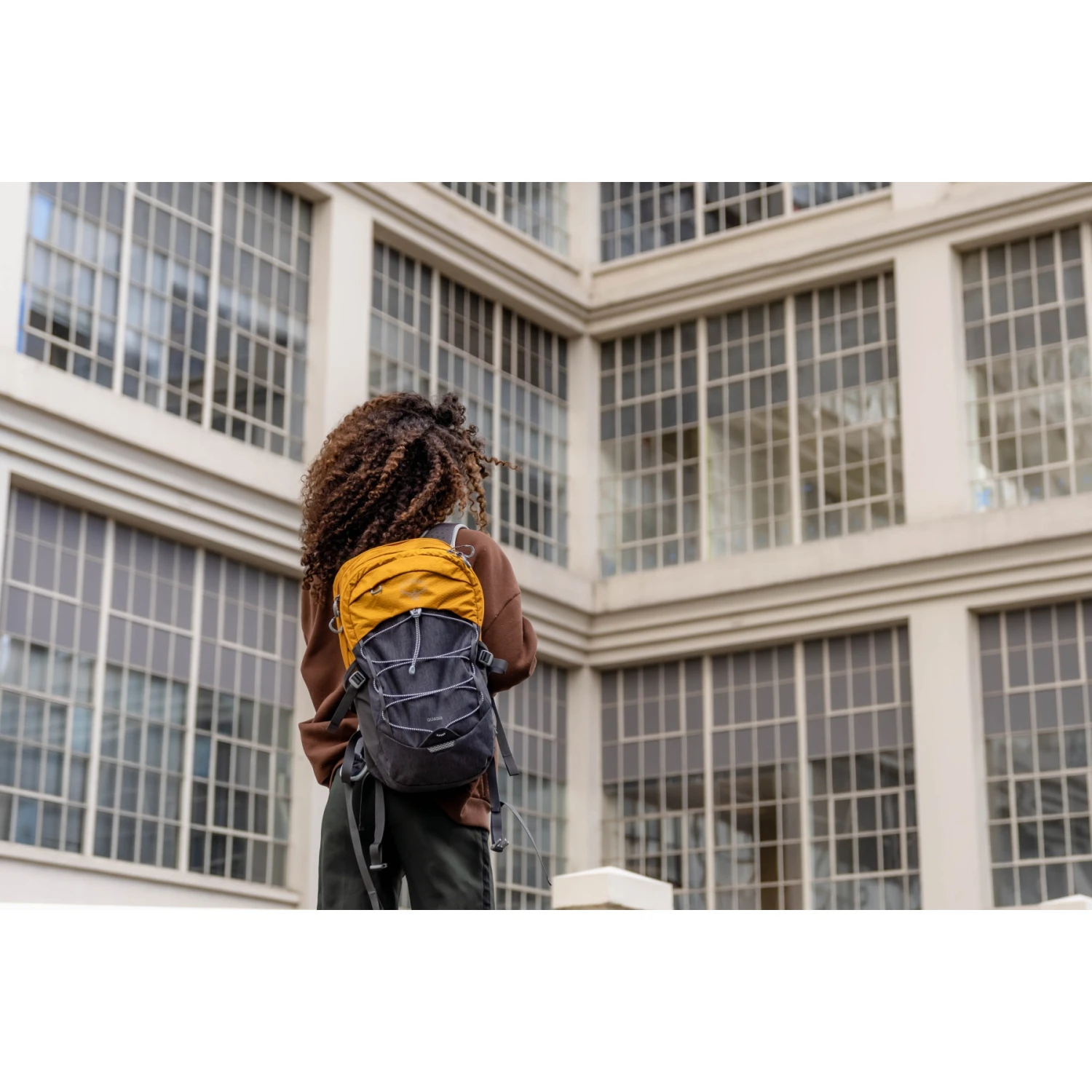 Osprey Quasar 26 Backpack - Black - Image 9