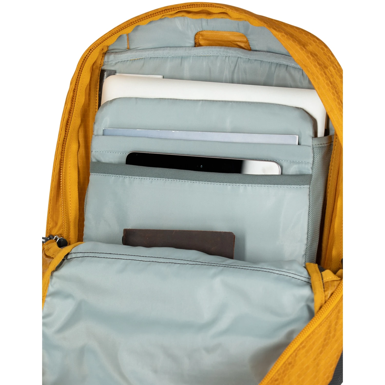 Osprey Quasar 26 Backpack - Black - Image 3