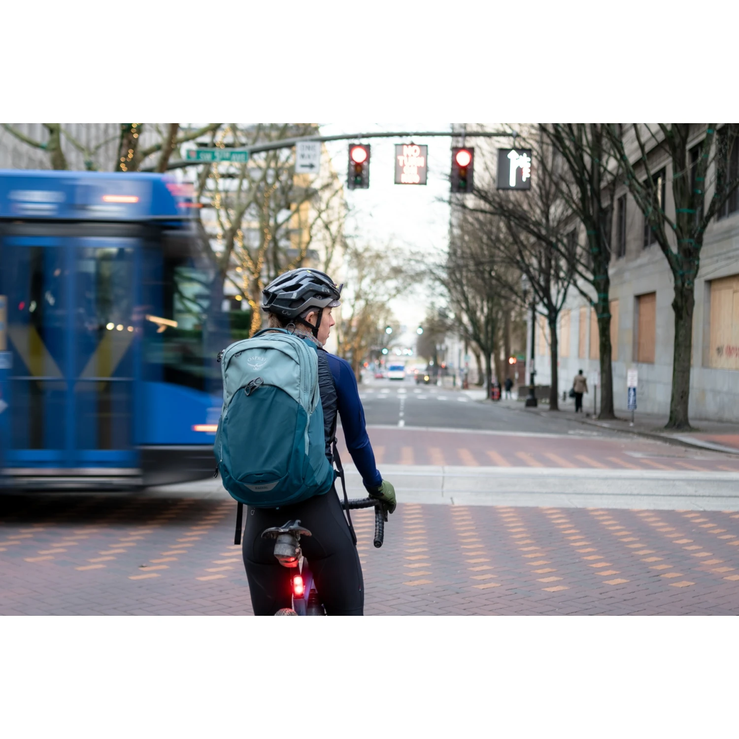 Osprey Radial 26+8 Backpack - Tan Concrete - Image 14