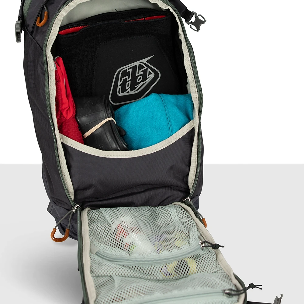 Osprey Salida 12 Women's Backpack - Waterfront Blue - Image 6