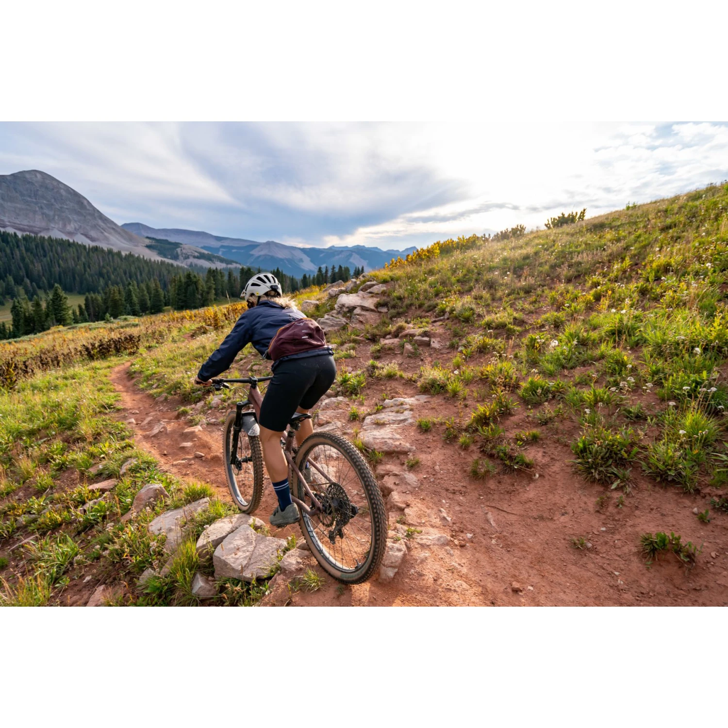 Osprey Savu 5 Waist Pack - Black - Image 15