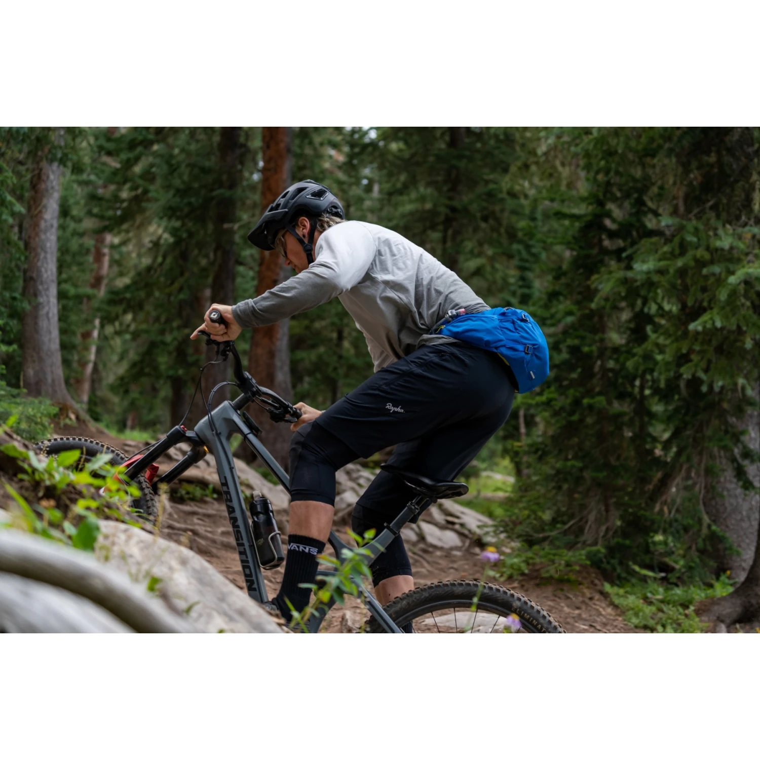 Osprey Seral 4 Waist Pack + Hydration Bladder - Aprium Purple - Image 14