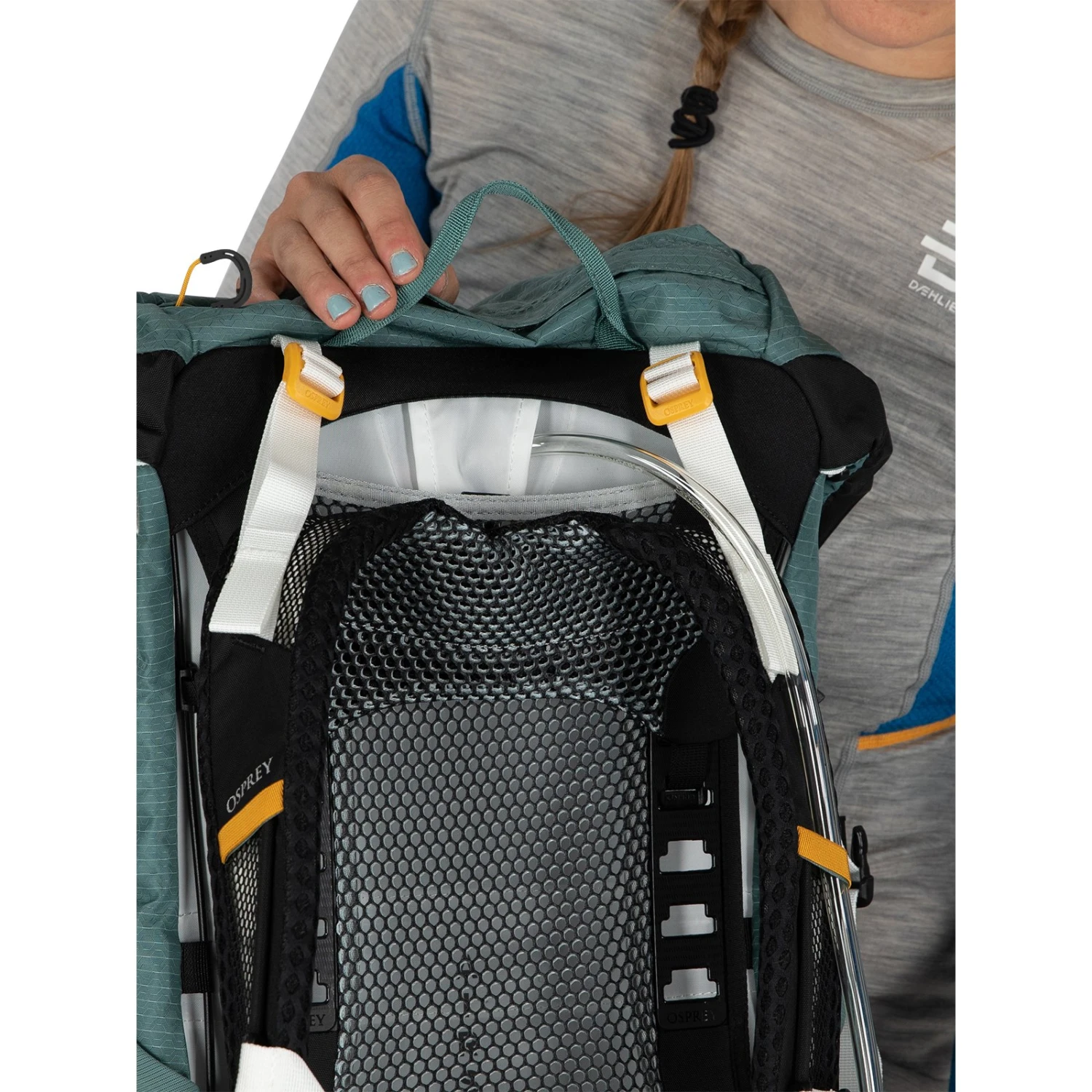 Osprey Sirrus 36 Women's Backpack - Tunnel Vision Grey - Image 15