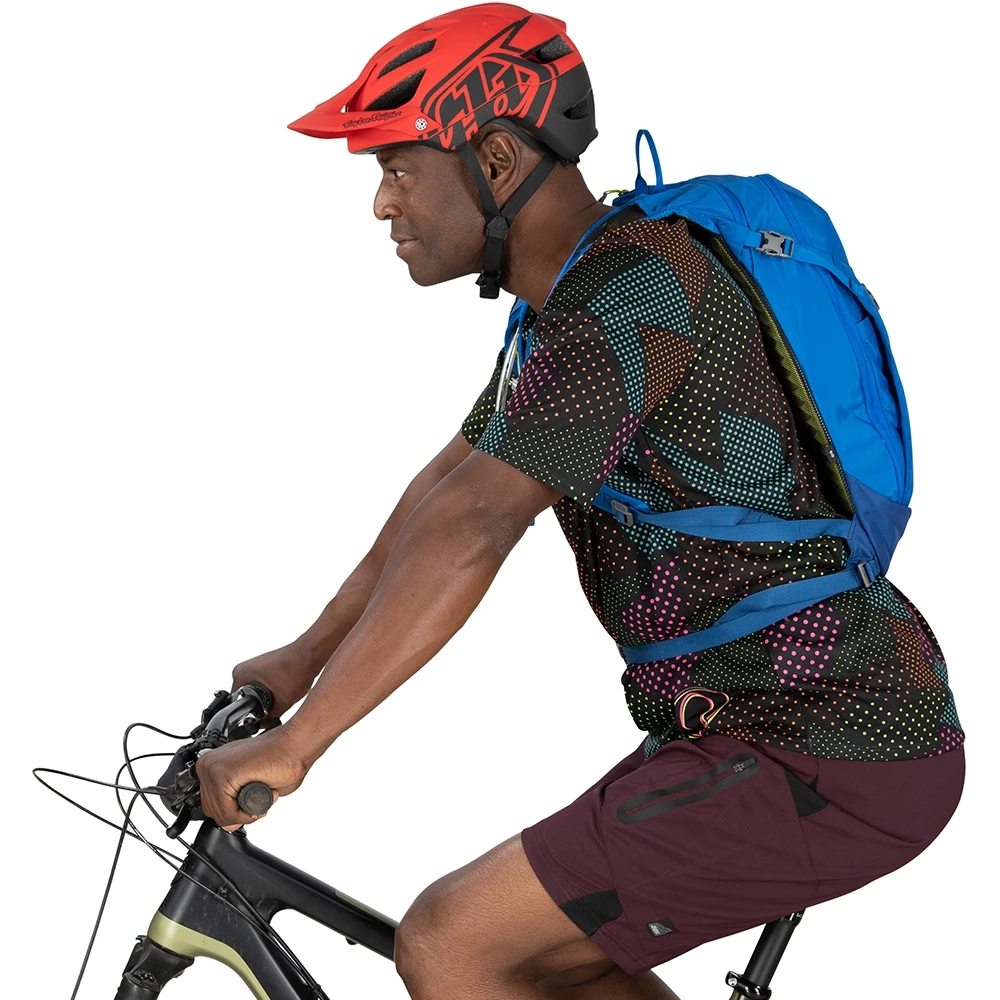 Osprey Siskin 8 Backpack - Black - Image 11