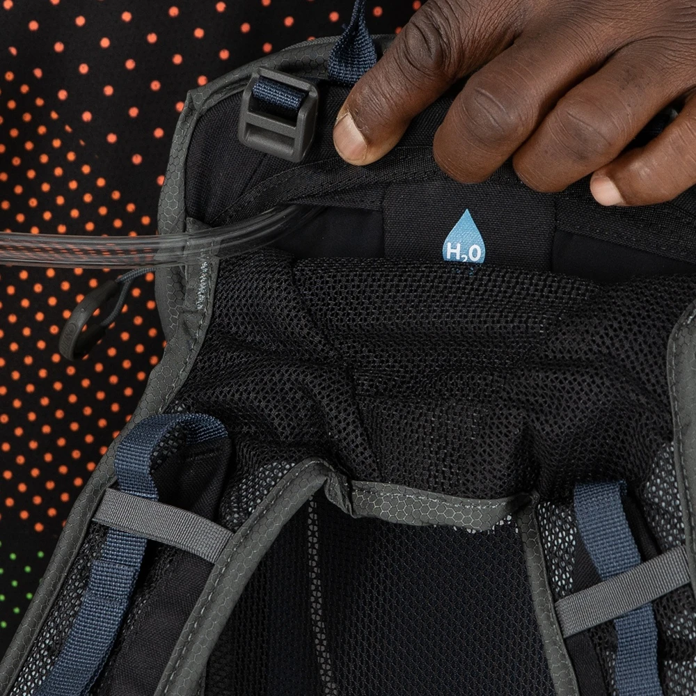 Osprey Syncro 20 Backpack - Black - Image 10